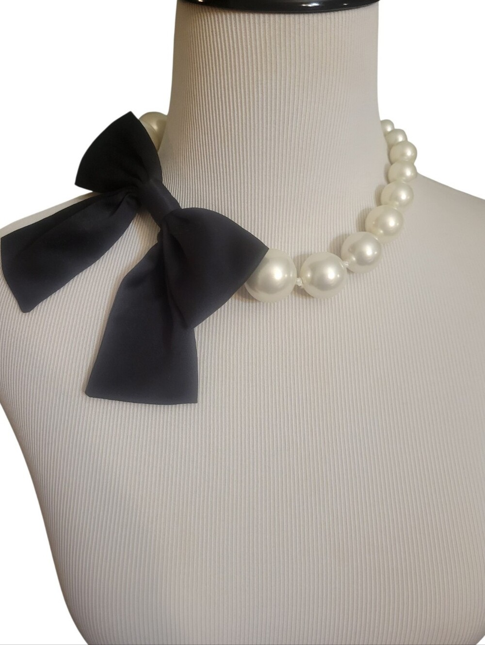 J. Crew Dramatic Bow Necklace - Picture 4 of 7